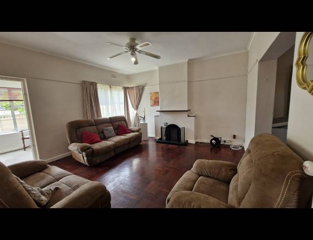3 BEDROOM FREEHOLD TO LET IN PLUMSTEAD